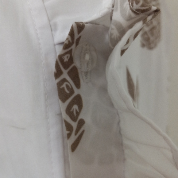 Beautiful L Summer Sleeveless Ruffle Trim Pineapple Print in Taupe on White - Picture 5 of 8